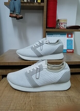 Günlük rahat spor ayakkabı
