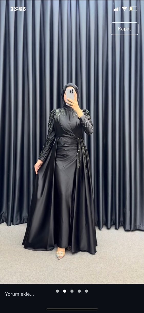 Uzun Siyah Nakışlı  Abiye Elbise - Görsel 2