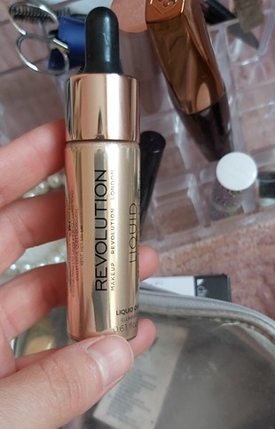 revolotion