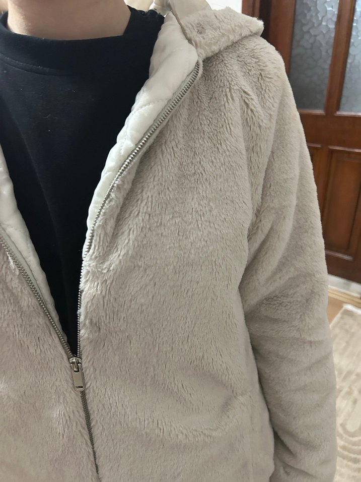 Gri Kapüşonlu Kadın Polar Kaban - Görsel 4