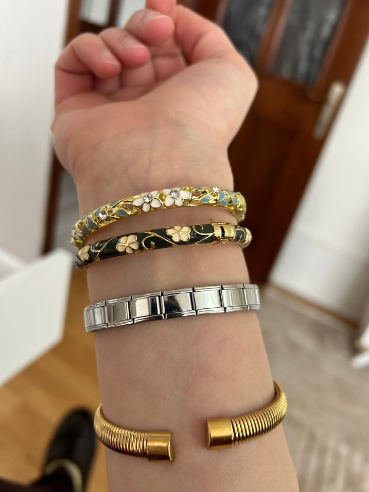 Altın Renkli Elastik Yılan Desenli Bileklik - Görsel 2