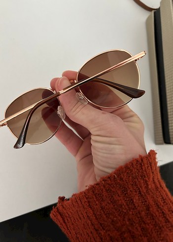 Bej Kadın Minimalist Güneş Gözlüğü - Görsel 2