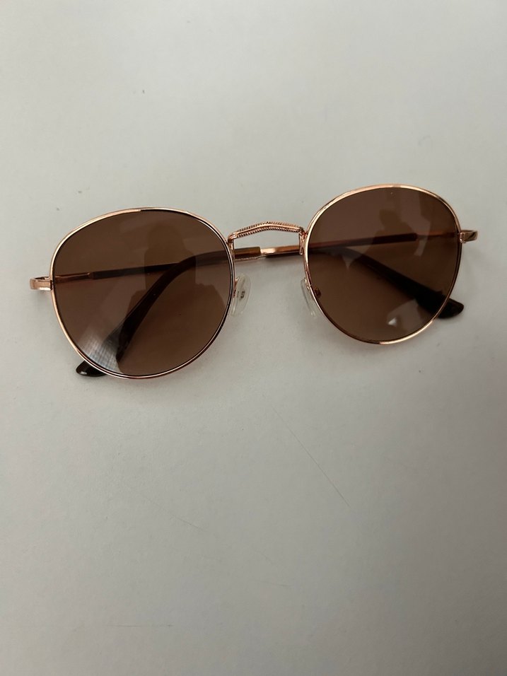 Bej Kadın Minimalist Güneş Gözlüğü - Görsel 3