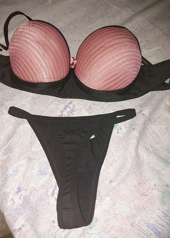 Diğer Pembe Goth Sütyen ve Siyah Külot Takımı