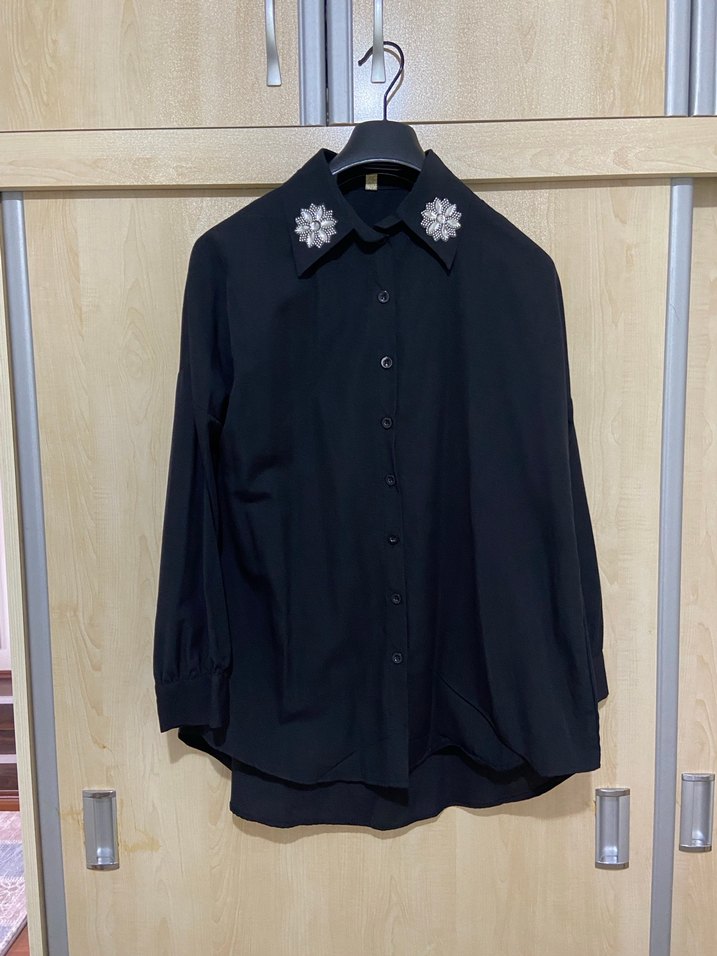 Nakışlı Siyah Uzun Kollu Gömlek - Görsel 2