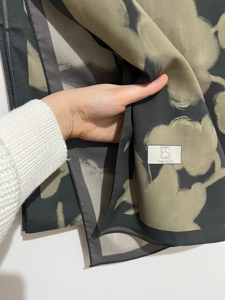 Kadın Koyu Haki İpek Şal - Görsel 2