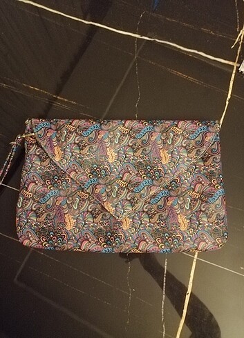 Mor Desenli Portföy Clutch Çanta 