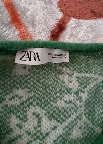 Zara Zara - çiçekli jakarlı örgü hırka