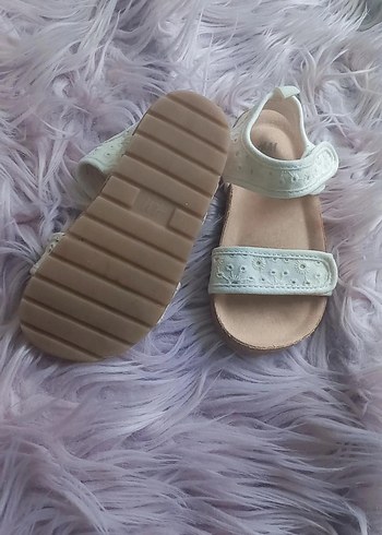 H&M H&M Beyaz Nakışlı Kız Sandalet