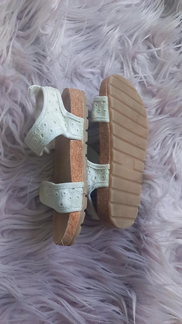 H&M Beyaz Nakışlı Kız Sandalet - Görsel 3