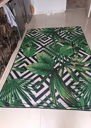 Modern Desenli Yeşil Baskılı Halı - Görsel 2