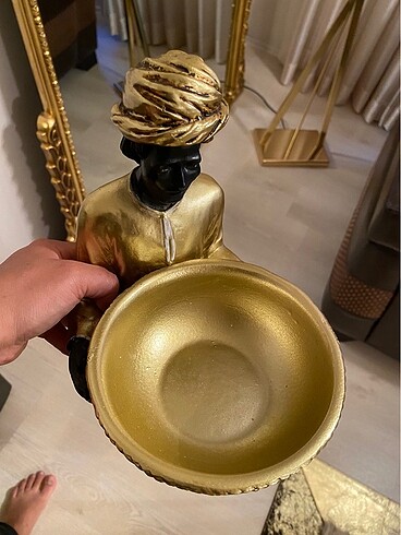 Beden gold hint sepetli adam