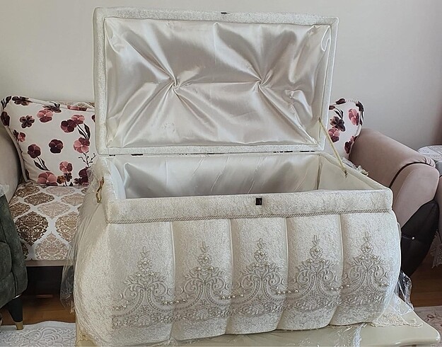 Çeyiz Sandığı