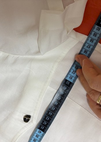 Düğmeli Beyaz Keten Kadın Gömlek - Görsel 9