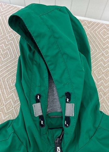 Parlak Yeşil Fermuarlı Erkek Çocuk Yağmurluk - Görsel 3