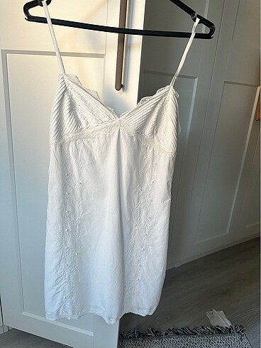 Zara Zara beyaz Çok sevimli elbise