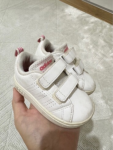 20 Beden beyaz Renk adidas spor ayakkabı