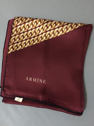 Bordo eşarp