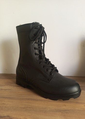 Asker Botu, Siyah Erkek Bot - Görsel 3