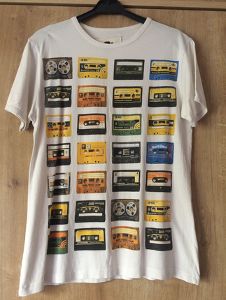 Beyaz tasarım tshirt