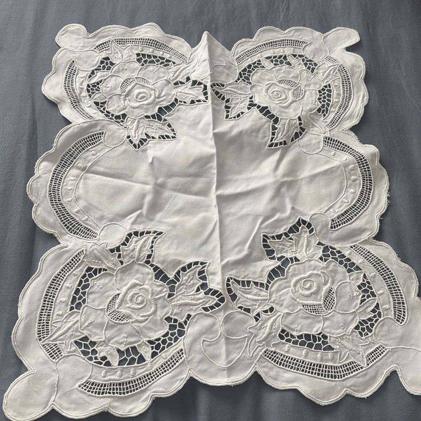 Nakışlı Beyaz Bohem Örtü - Görsel 3