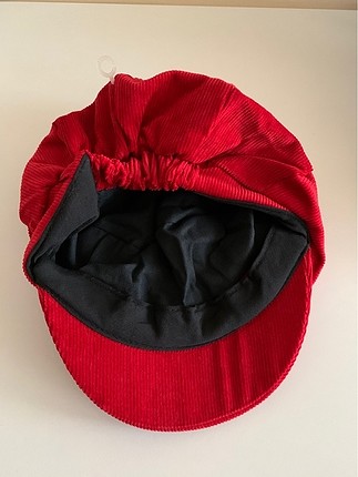  Beden Kırmızı kadife şapka