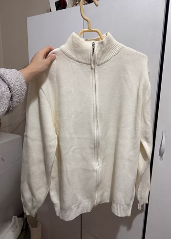 Beyaz Yumuşak Fermuarlı Kadın Sweatshirt