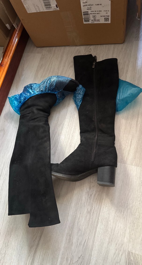 Siyah Süet Dizüstü çizme - Görsel 3