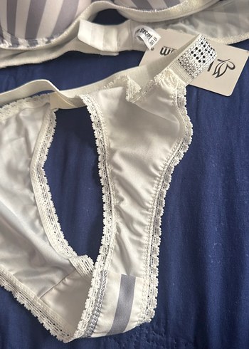 Gri Beyaz Çizgili dolgulu Sütyen Takımı - Görsel 3