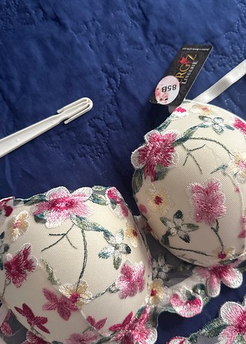 Nakışlı Bohem dolgulu Sütyen Takımı - Görsel 2