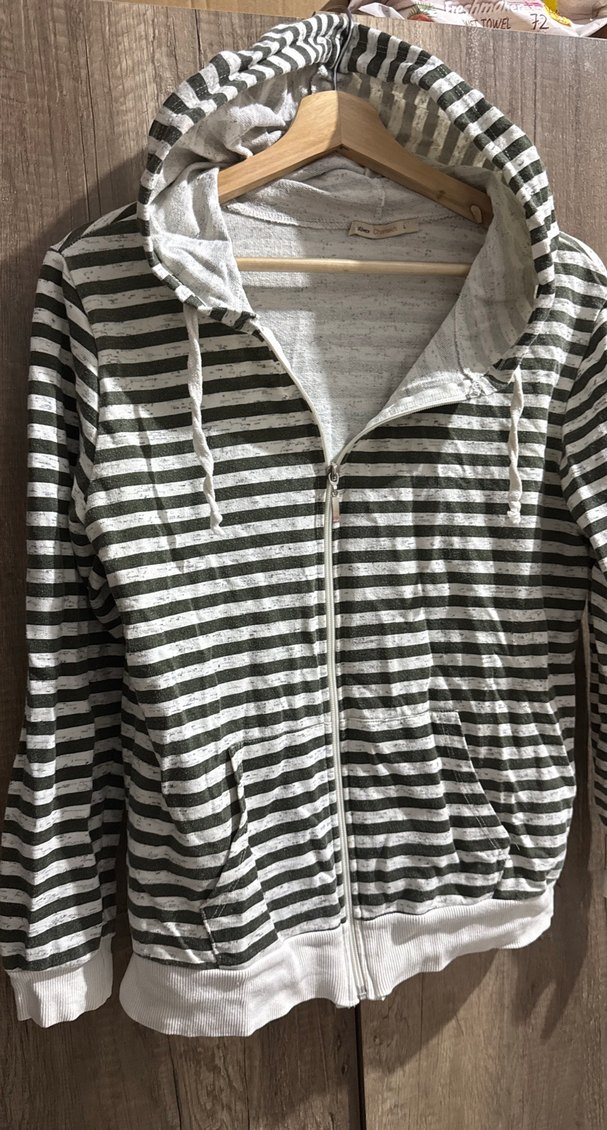 Haki Çizgili Kapüşonlu Fermuarlı Kadın Ceket - Görsel 5