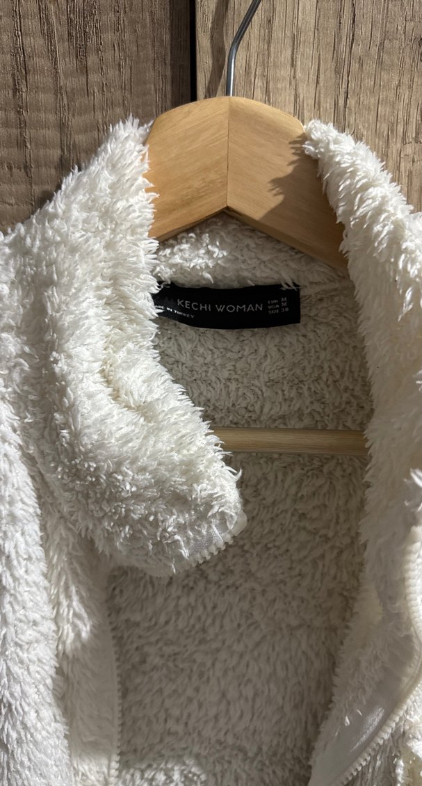 Beyaz Peluş Kadın Mini Ceket - Görsel 3