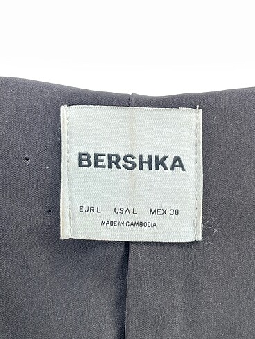 l Beden siyah Renk Bershka Deri Ceket %70 İndirimli.