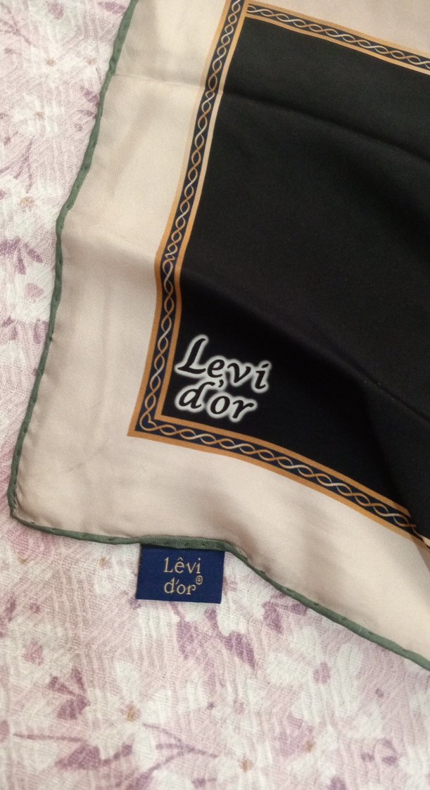 levidor eşarp - Görsel 3