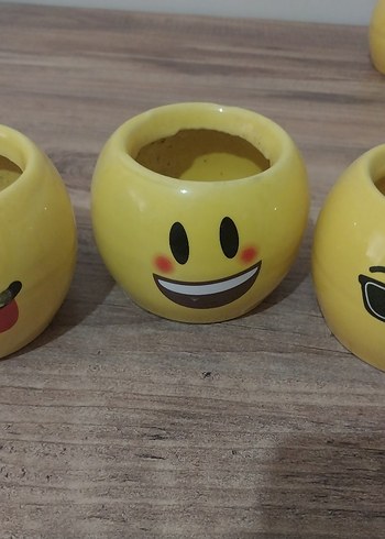 Emoji desenli sarı seramik saksılar - Görsel 4