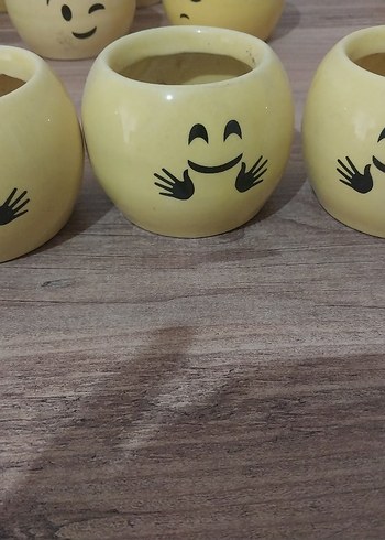 Emoji desenli sarı seramik saksılar - Görsel 8