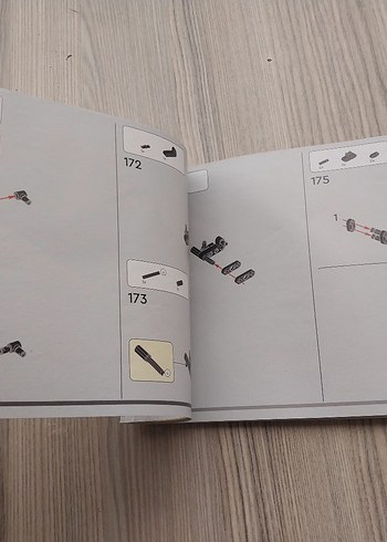 LEGO Technic Sarı Yarış Arabası 42151 - Görsel 12