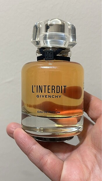 Givenchy linderdit edp