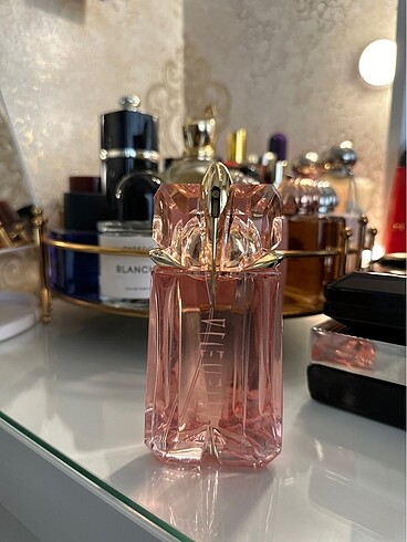 Thierry Mugler Alıen Flora Futura