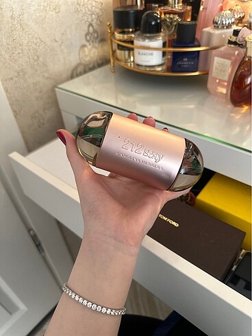 Carolina Herrera Sexy212