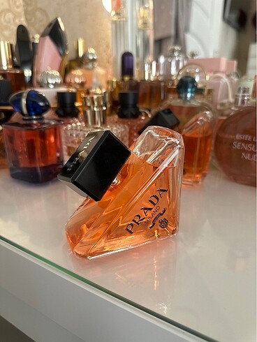 Prada Paradoxe