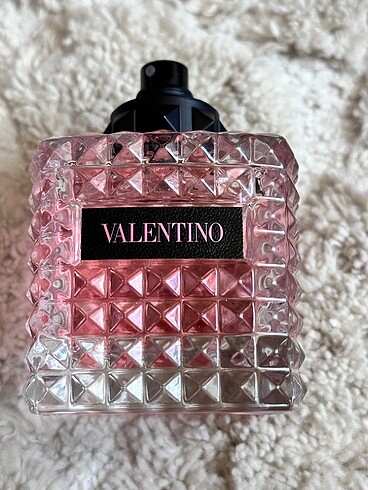 Valentino Donna Born İn Roma