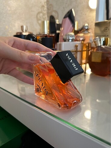 Prada Prada Paradoxe