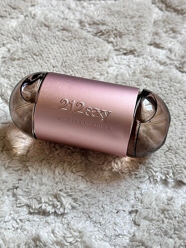 Carolina Herrera Sexy 212