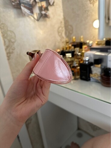  Beden Renk Carolina Herrera Good Girl Blush
