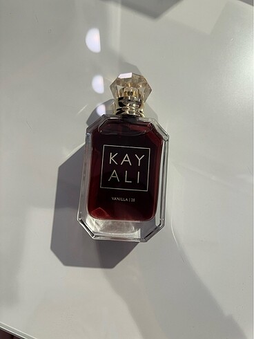 Kayali Vanilla 28