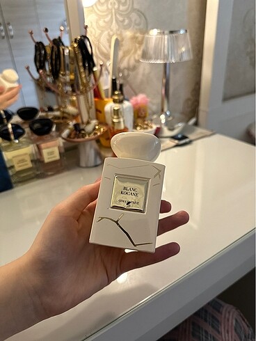 Armani Prive Blanc Kogane