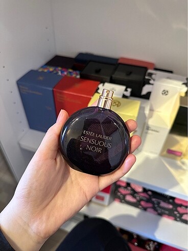 Estee Lauder Sensuous Noir