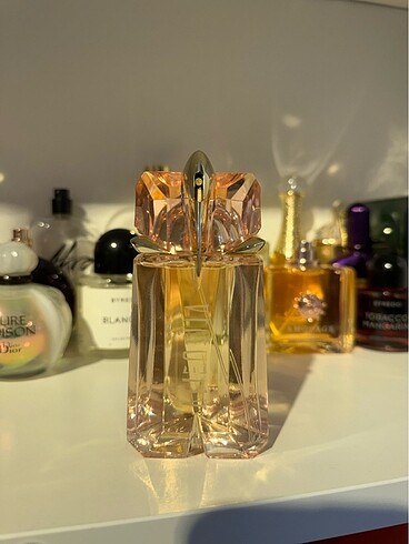 Mugler Alien Flora Futura