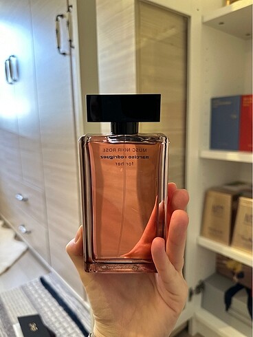 Beden Narciso Rodriguez Musc Noir Rose